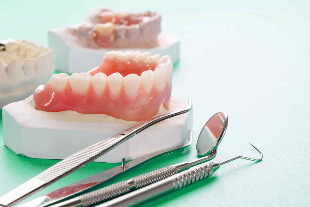 https://puresmilesdental.in/wp-content/uploads/2020/01/post-30-1280x854.jpg